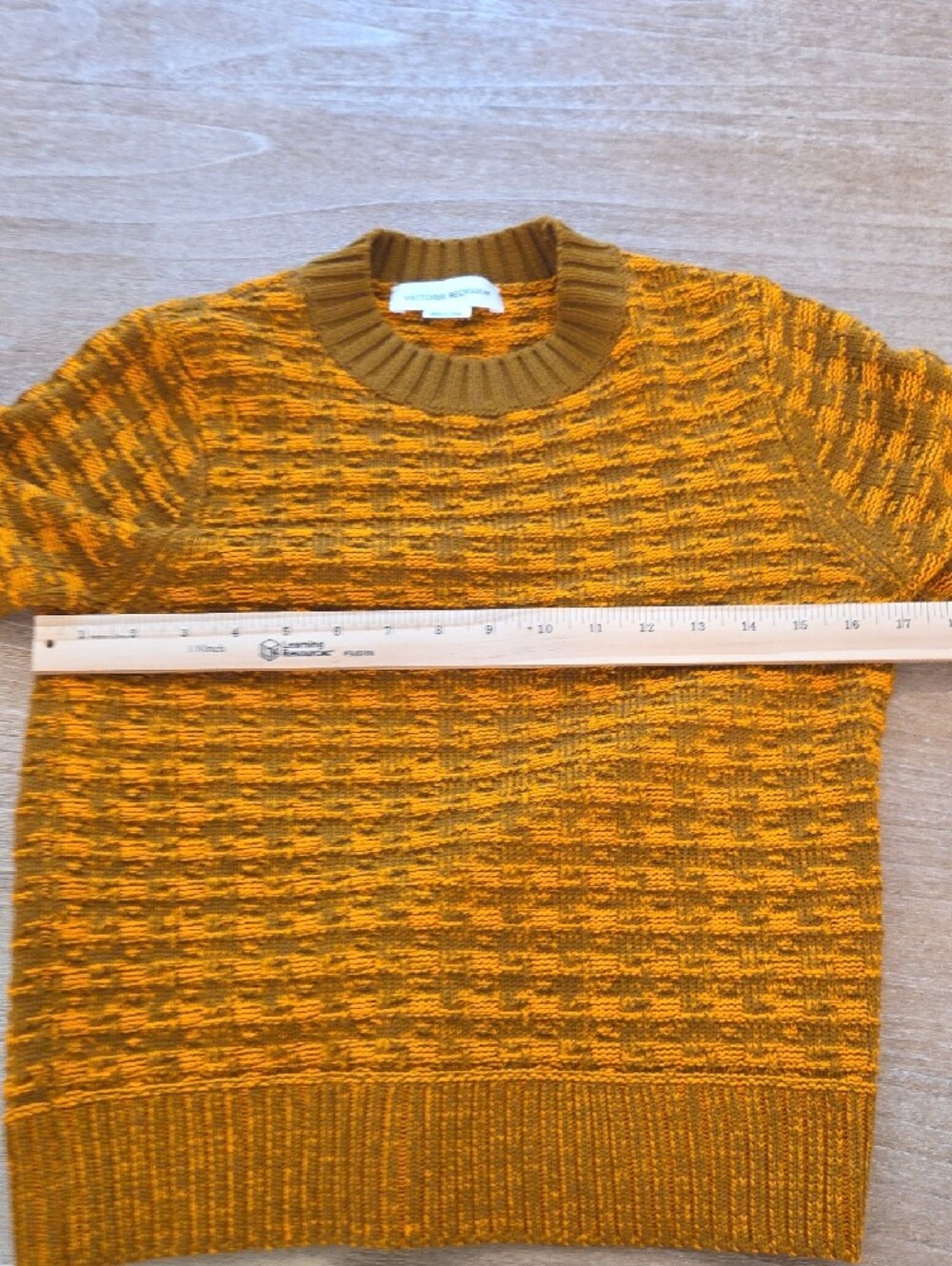 Victoria Beckham Women's Two-Tone Orange Cropped Knit Crewneck Sweater (S) - Picture 10 of 13